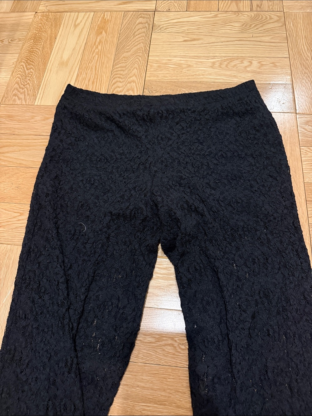 Lace pants - Picture 2 of 3